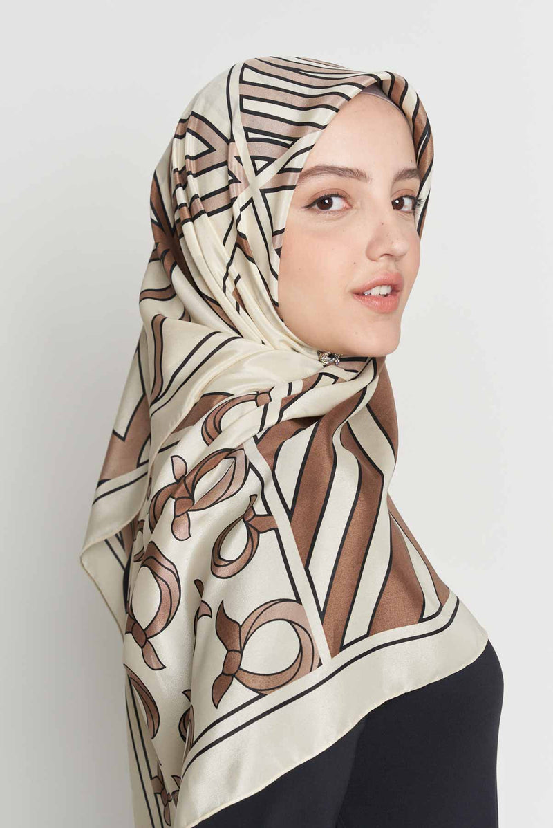 text -- arabesque cream