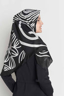 text -- arabesque sophisticated black