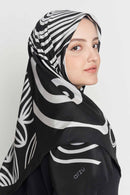 text -- arabesque sophisticated black