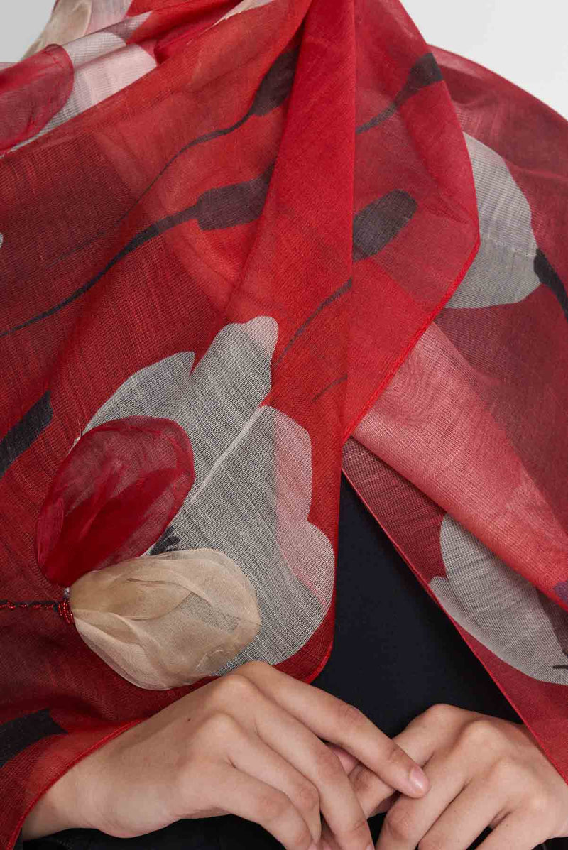 text -- tulips reigning red