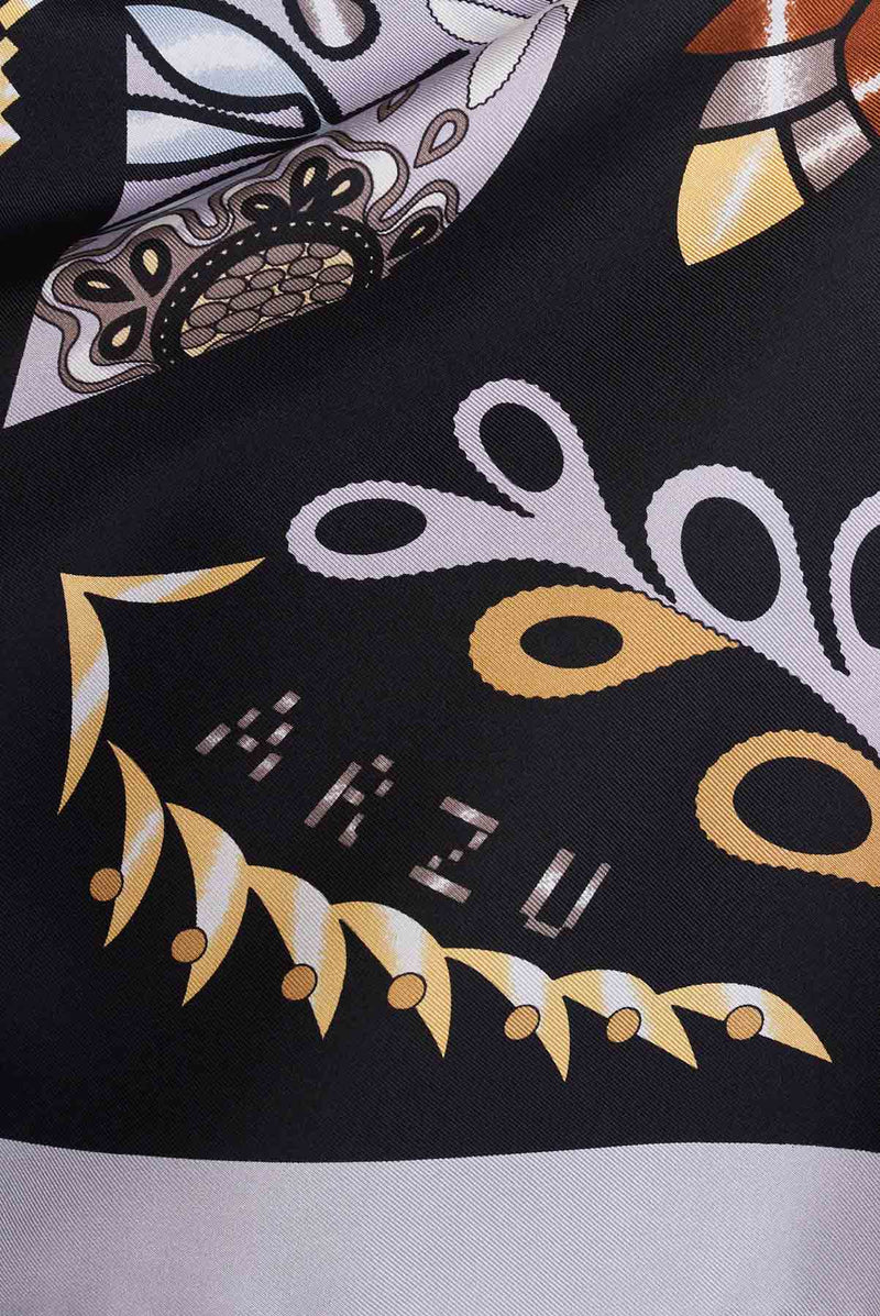 text -- arzu knot sophisticated black