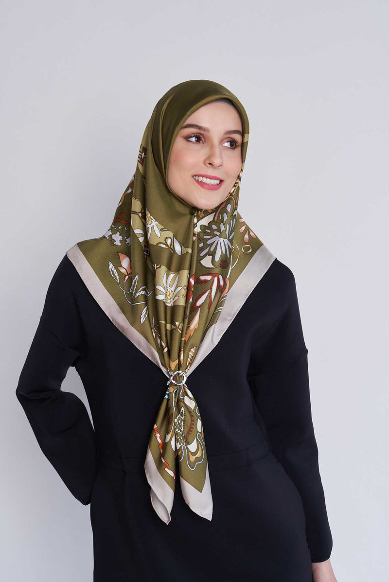 text -- arzu knot olive