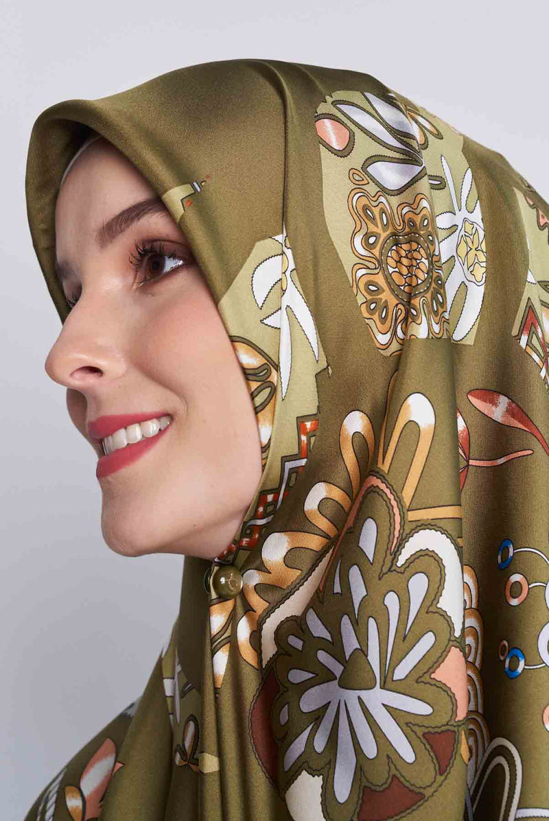 text -- arzu knot olive