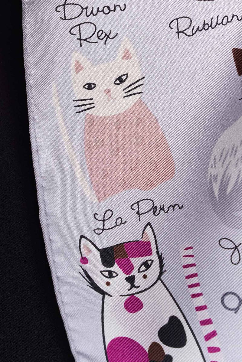 text -- cats smoke