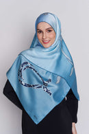 text -- arzu knot turkish blue