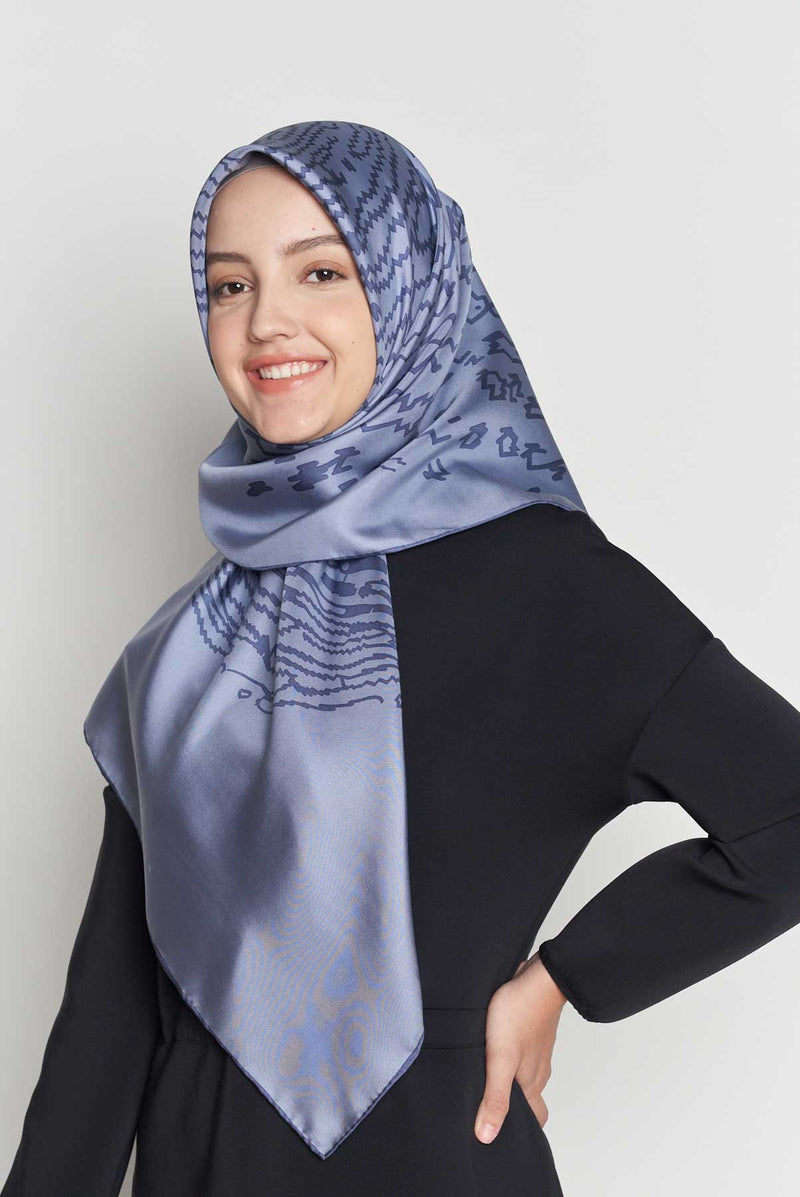 text -- shimmering thumbprint stonewash blue