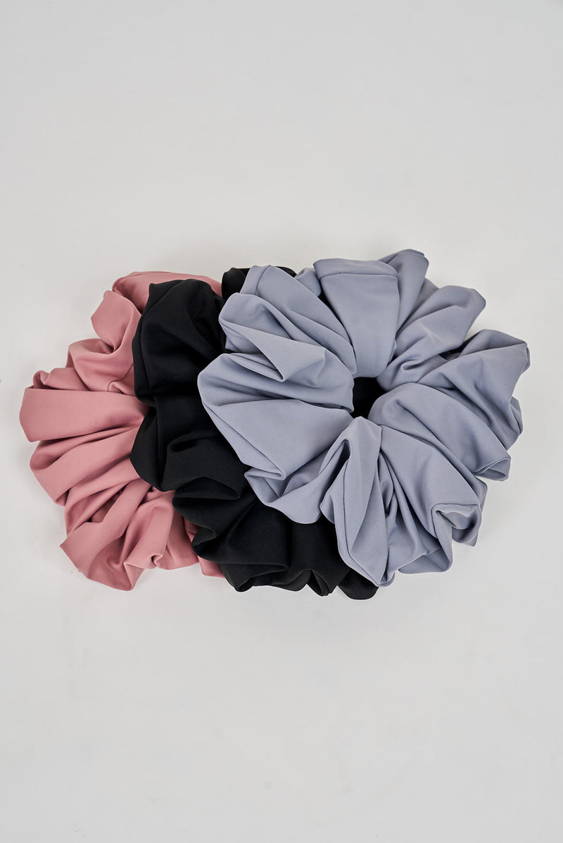 text -- scrunchie 3pack 1