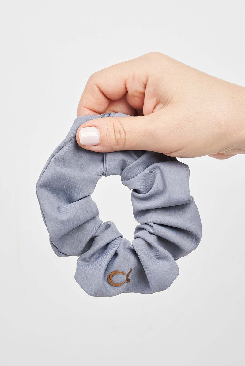 text -- scrunchie modern grey