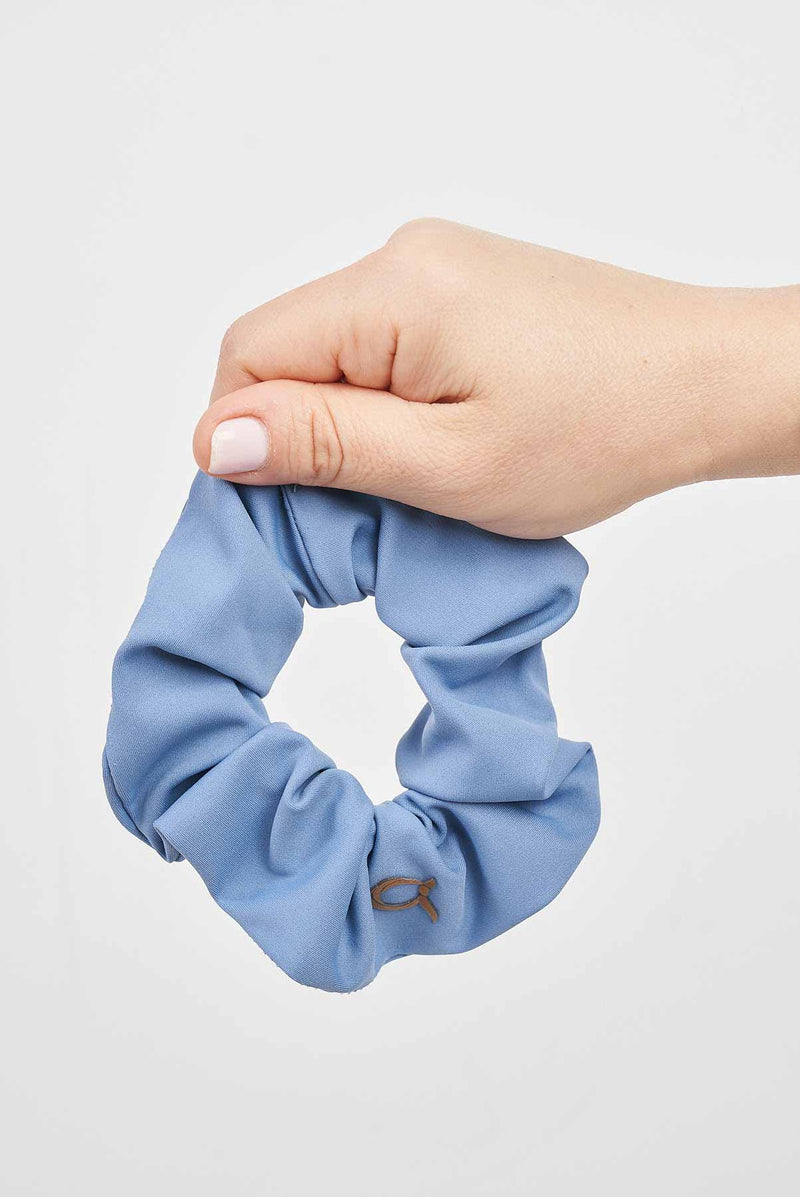 text -- scrunchie true blue