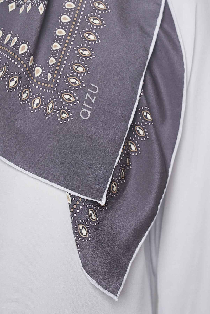 text -- ottoman caviar grey