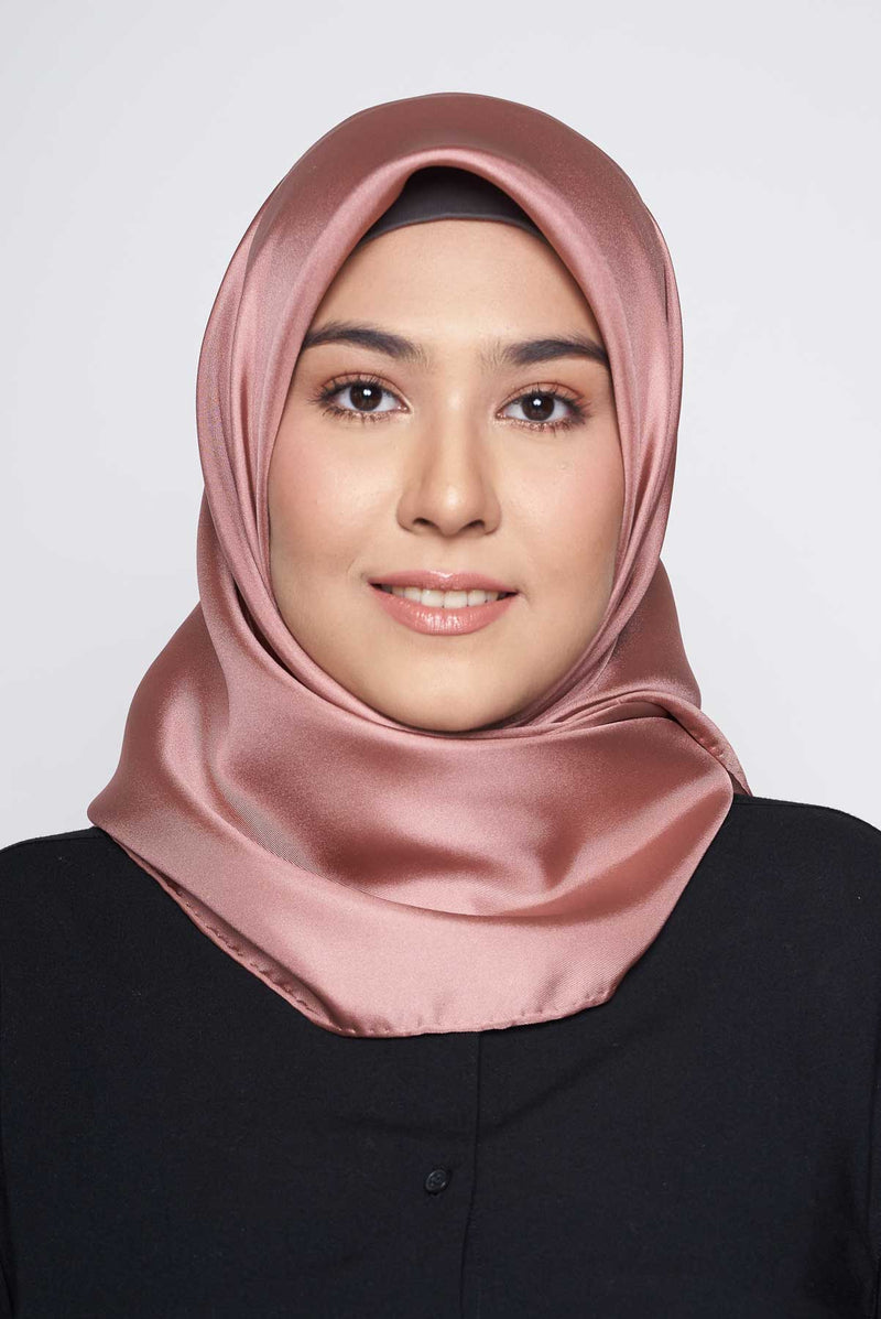 text -- shimmering nude rose