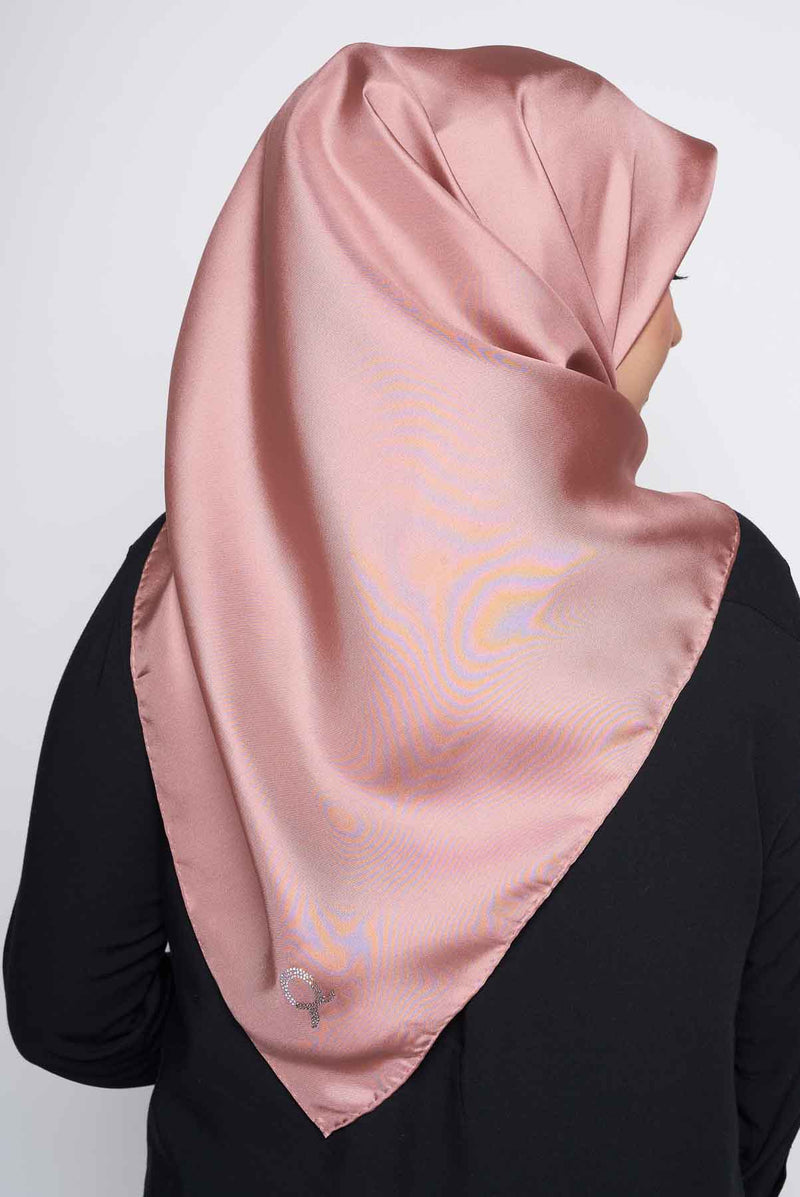 text -- shimmering nude rose