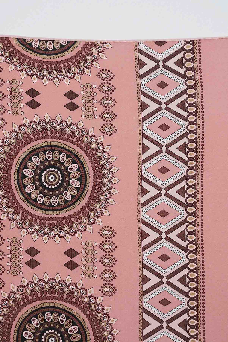 text -- ottoman polite pink
