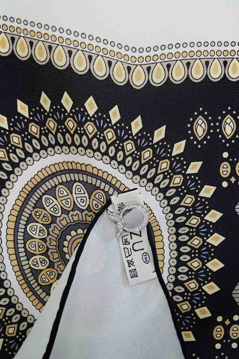 text -- ottoman pearly white