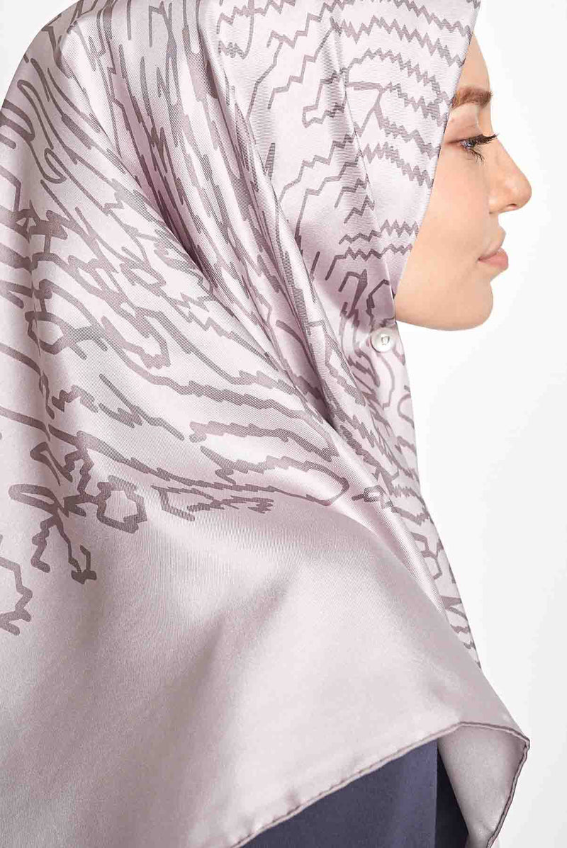 text -- shimmering thumbprint lilac