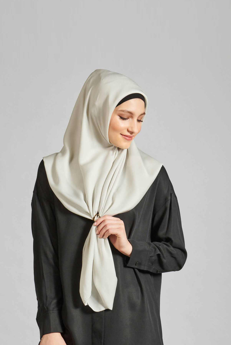plaintastic mute satin square Large No-Silk Silk™ toothstitch hem
