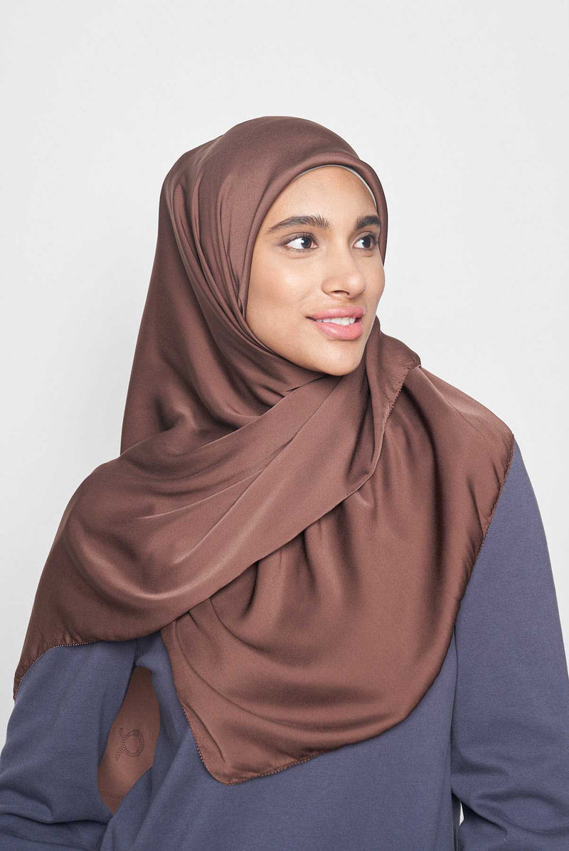 text -- sumptuous brown