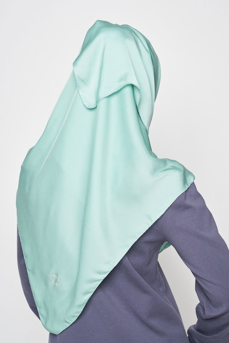 text -- tranquil teal