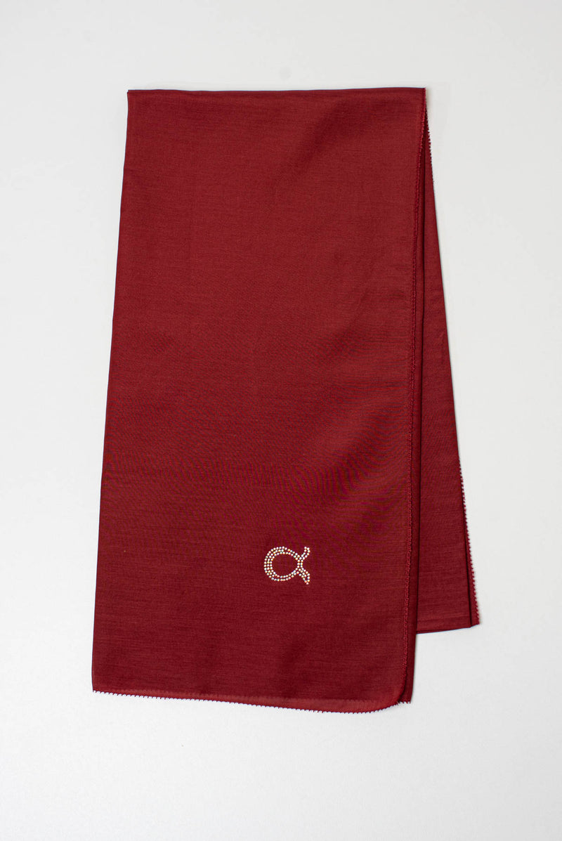 text -- lustrous classy crimson