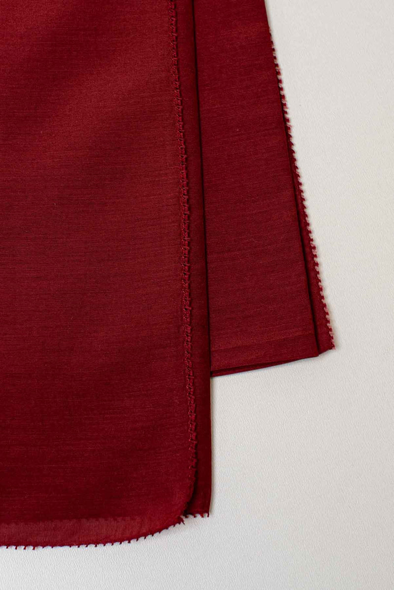 text -- lustrous classy crimson