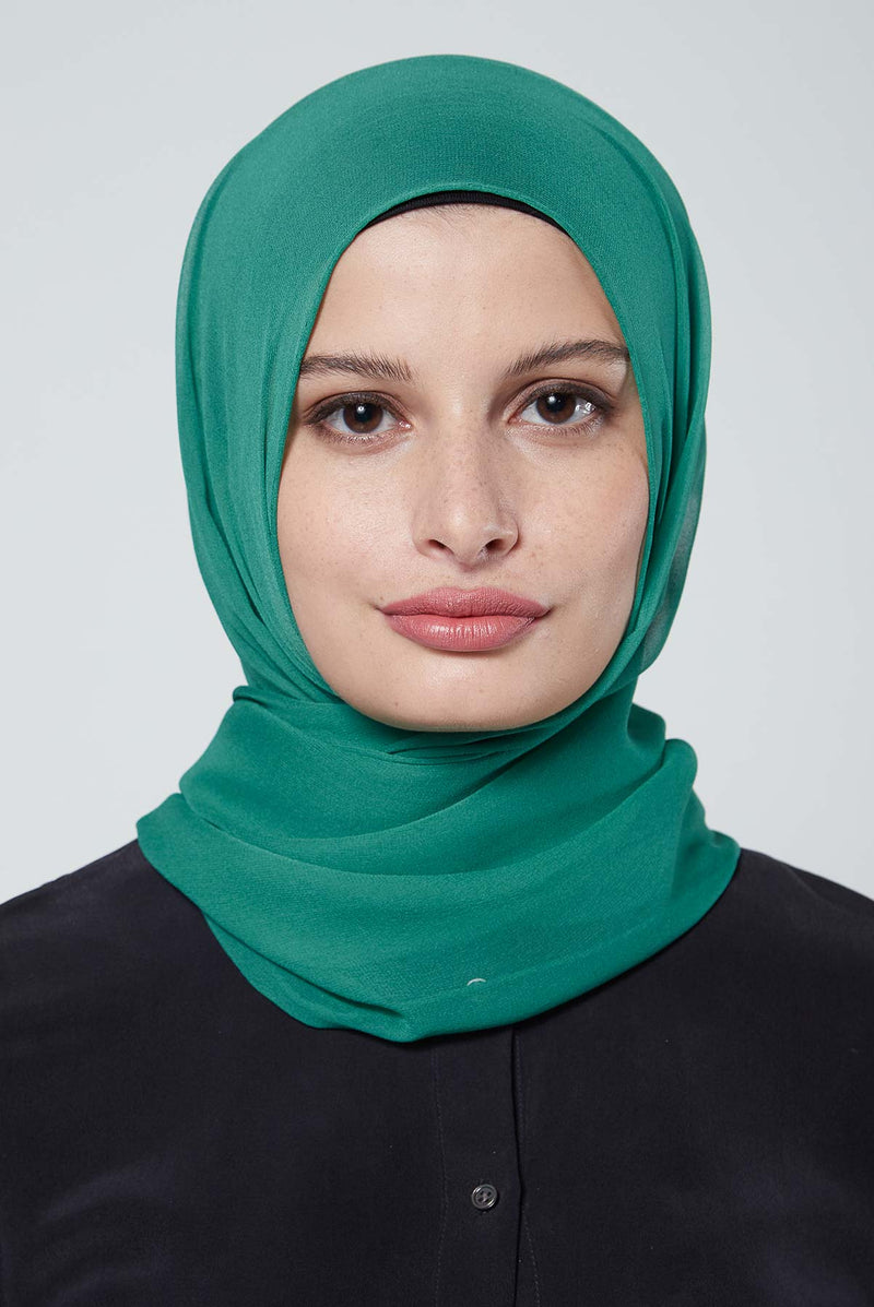 text -- crepe silk hunter green