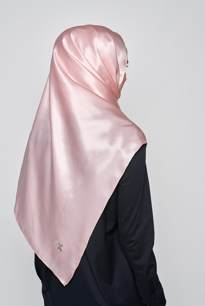 text -- high gloss crepe