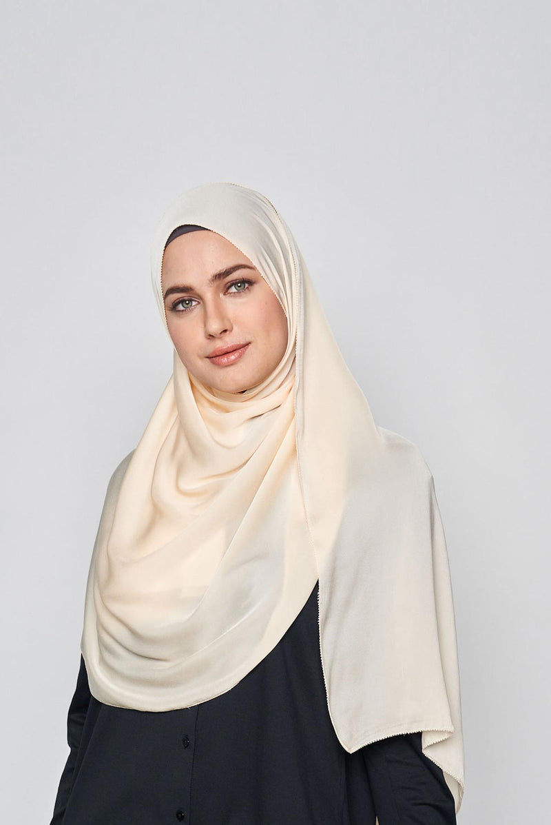 plaintastic mute satin scarf No-Silk Silk™ tooth stitch hem