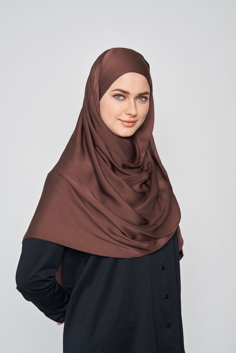 text -- sumptuous brown