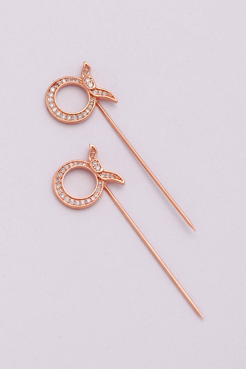 text -- rose gold pin