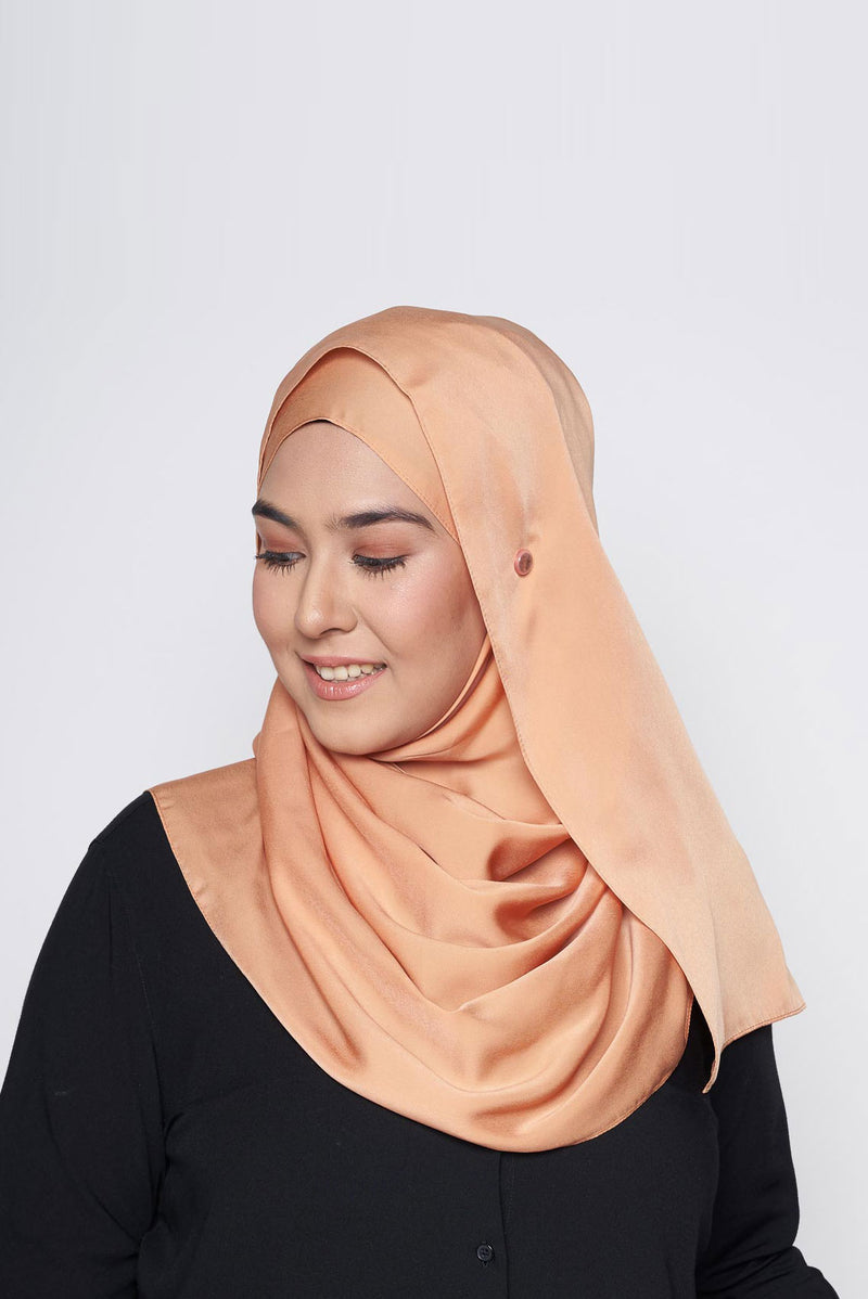 plaintastic mute satin scarf No-Silk Silk™ Italian stitch hem