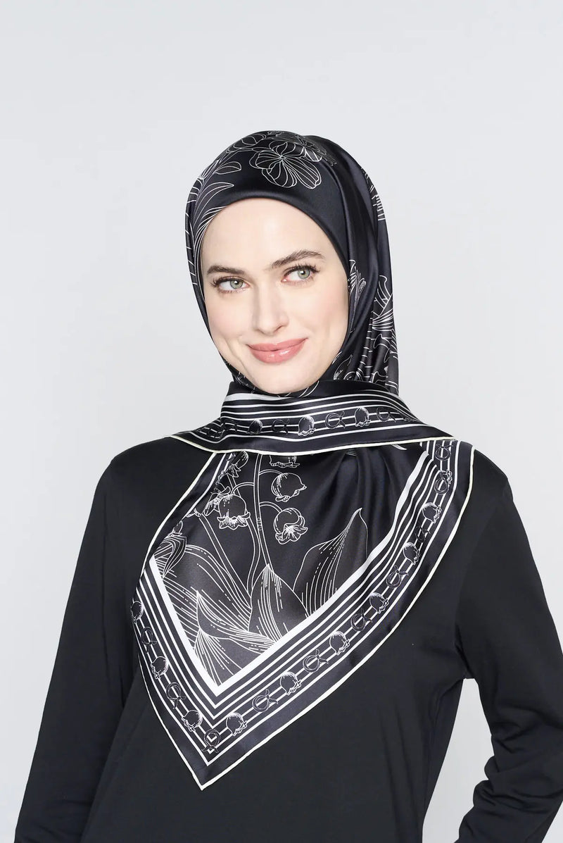 text -- elegant garden black