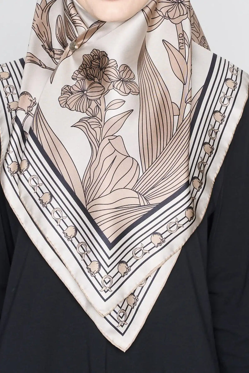 text -- elegant garden soft taupe 