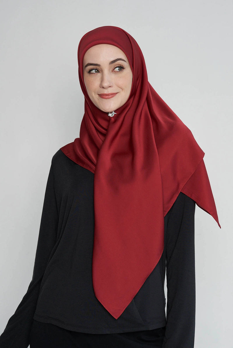 plaintastic NO-SILK SILK™ satin large square with italian hem