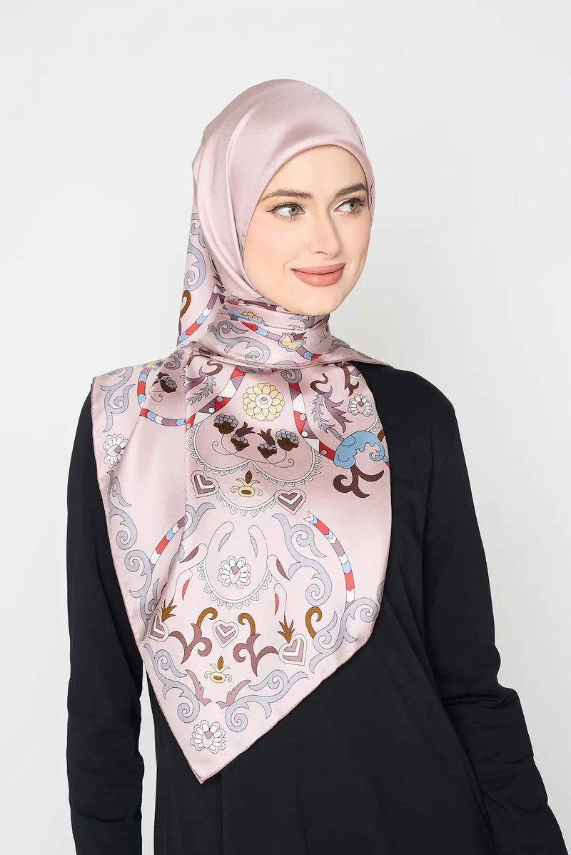 text -- paisley nude