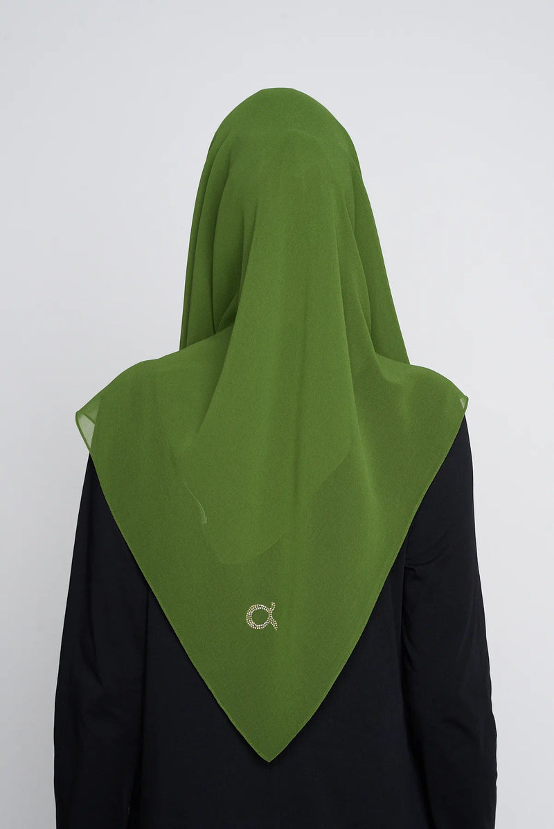 text -- georgette vintage green