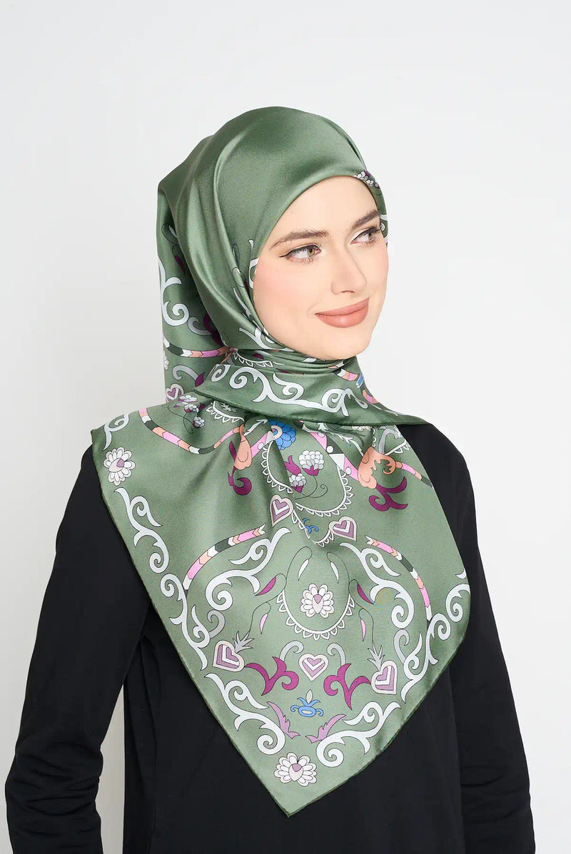 text -- paisley garden green