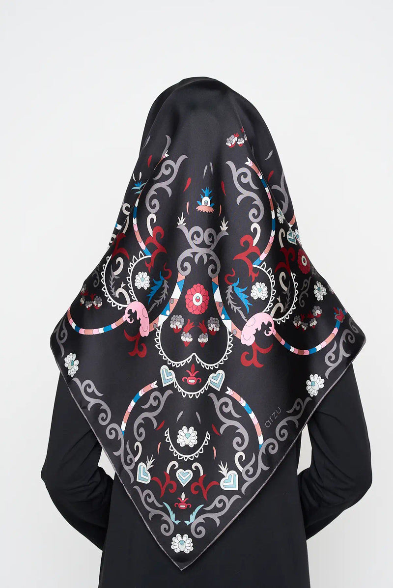 text -- paisley sophisticated black