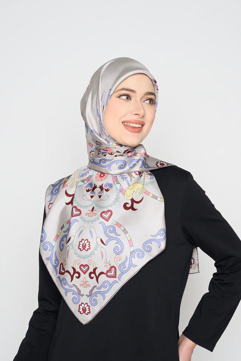 text -- paisley pearl grey