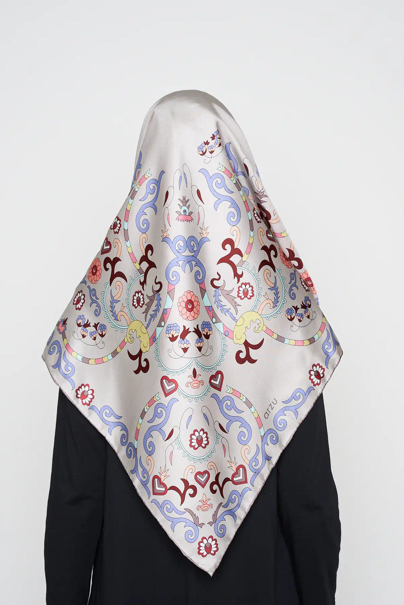 text -- paisley pearl grey