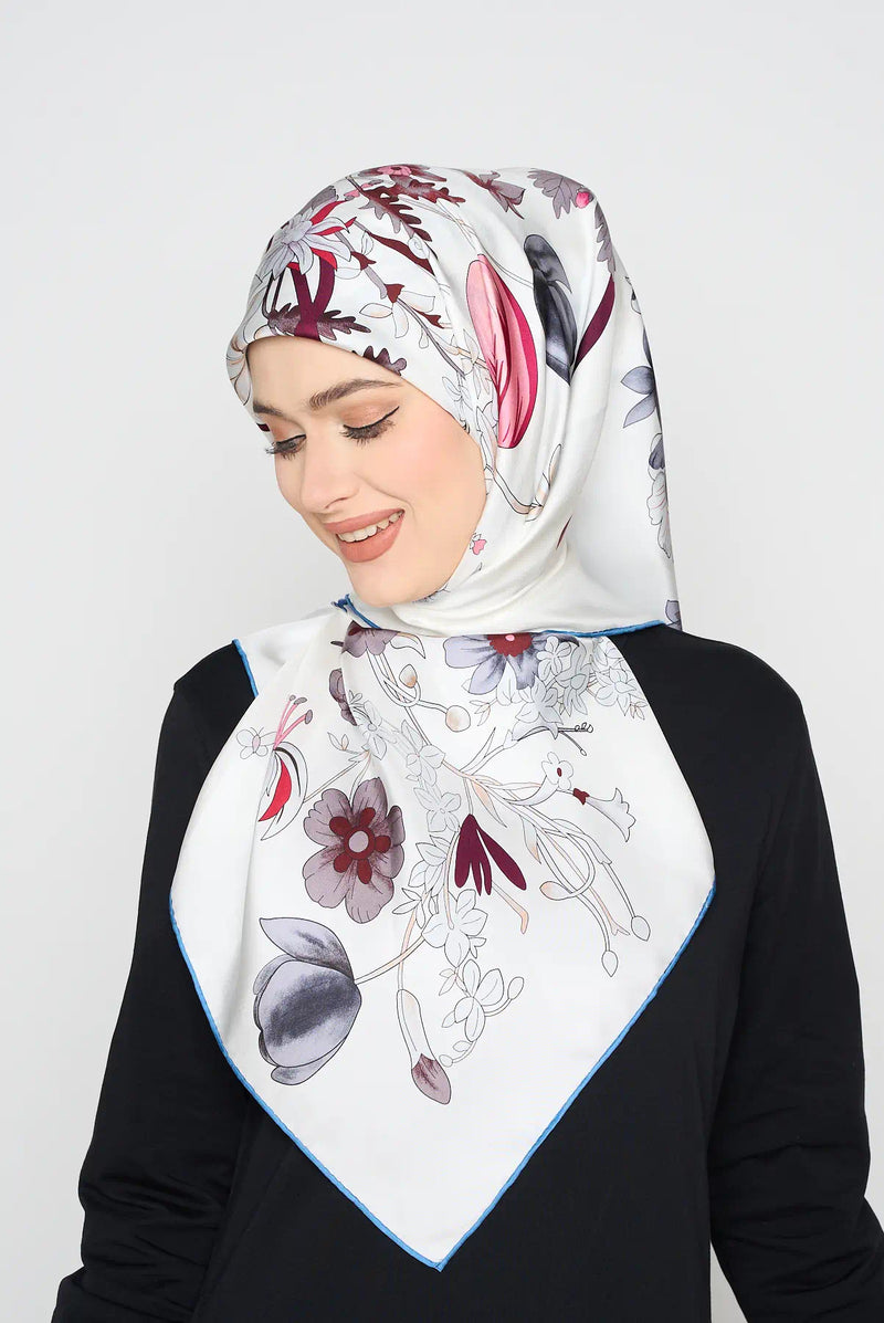 text -- reversible white plum and classic blue