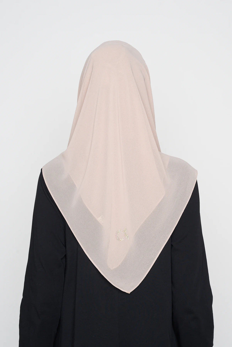 text -- georgette soft greige