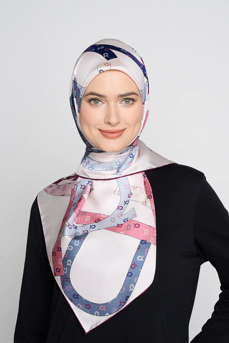 signature TWILL SILK medium square