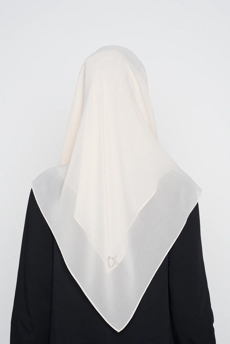 text -- georgette sandshell