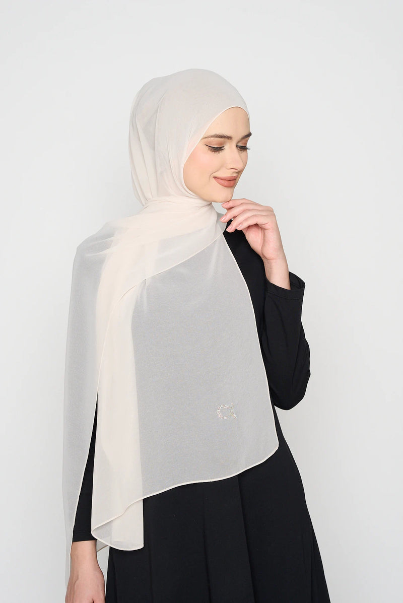 text -- georgette sandshell