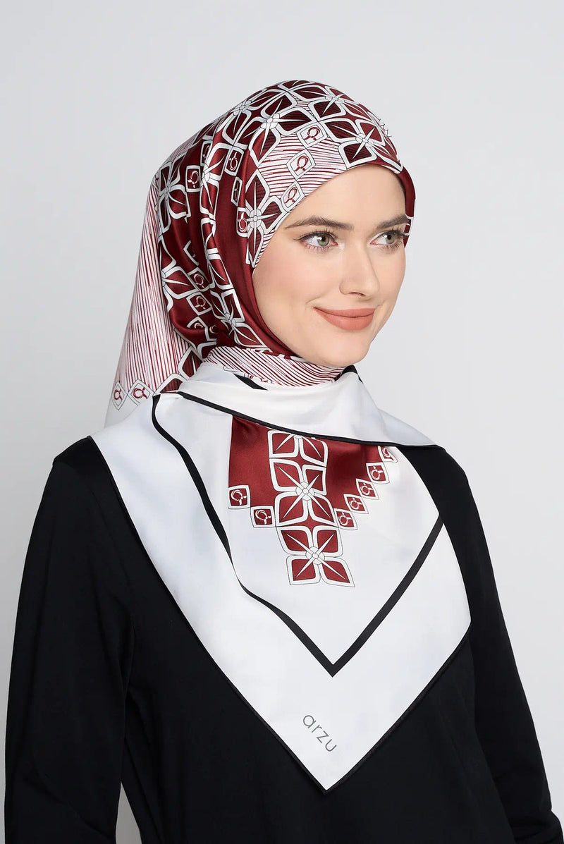 text -- star classic maroon