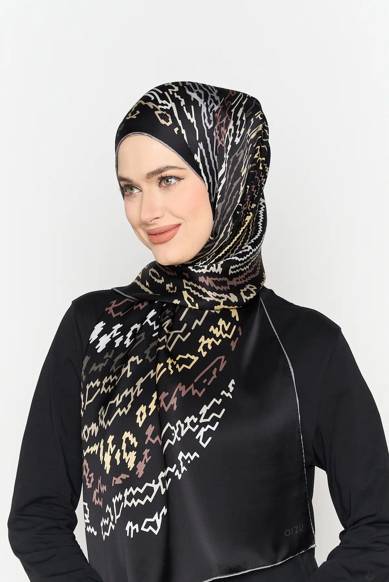 text -- thumbprint golden black