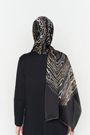 text -- thumbprint golden black