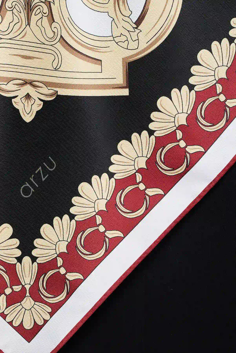 text -- twirly royal red