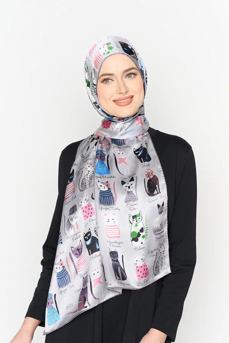 text -- cats elegant grey