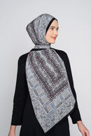 text -- dreamy sophisticated black